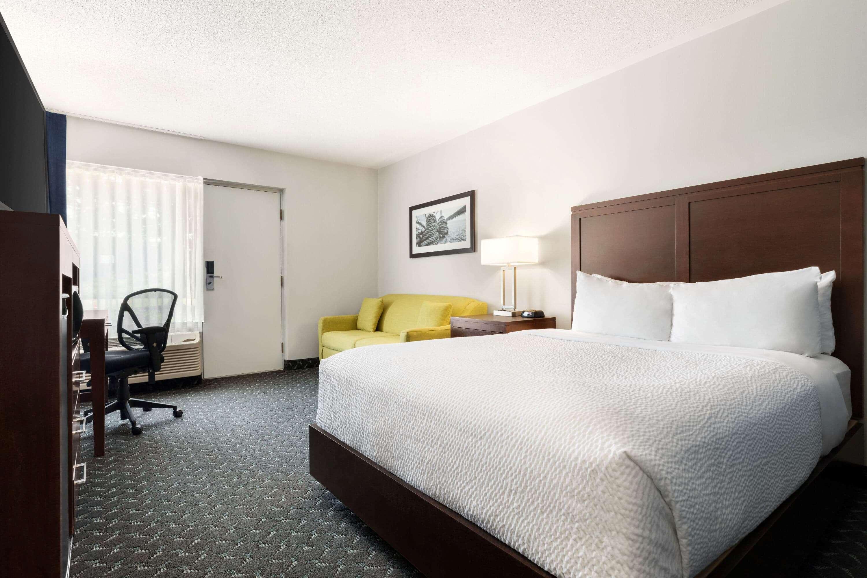 Days Inn By Wyndham Sarnia Harbourfront Esterno foto