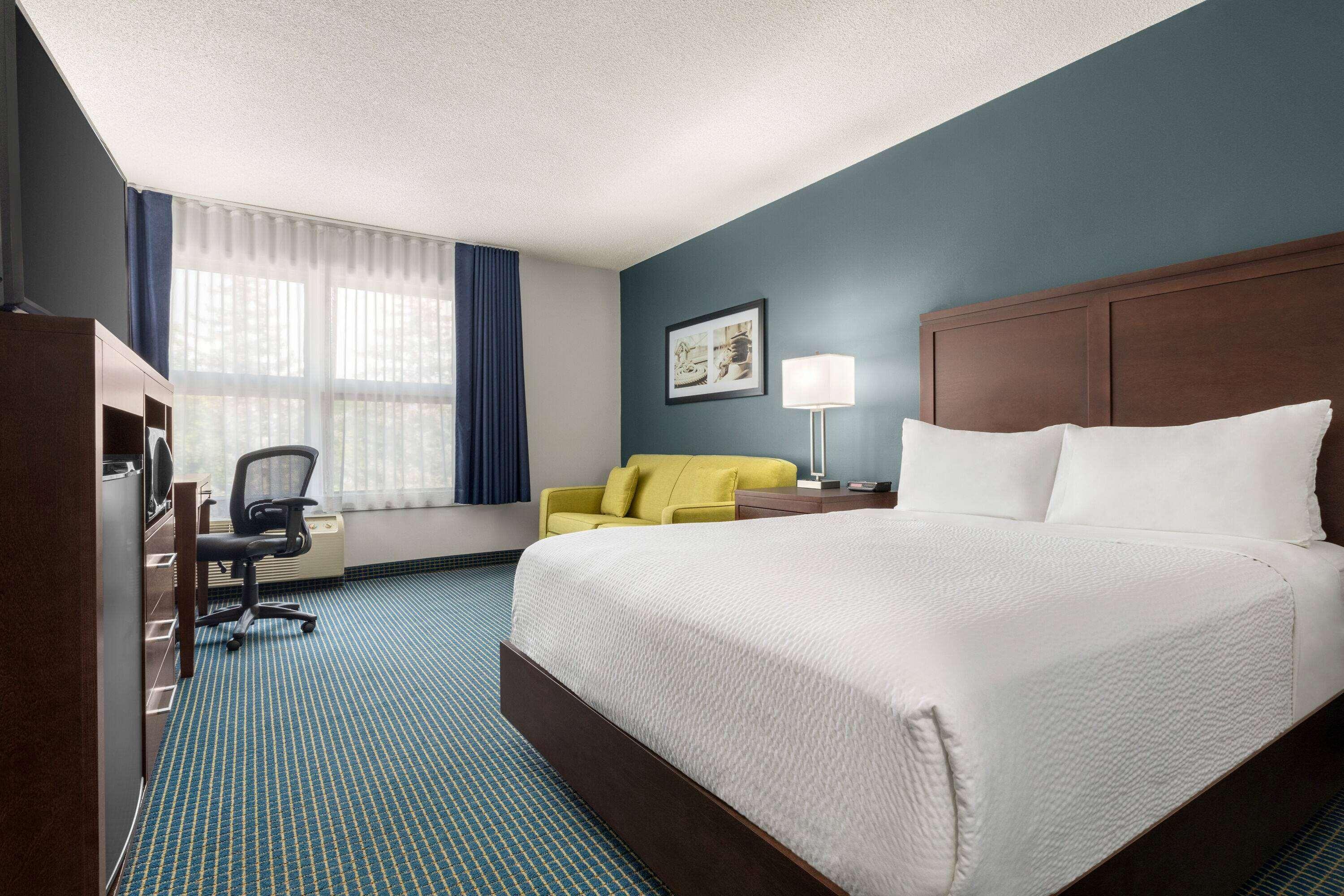 Days Inn By Wyndham Sarnia Harbourfront Esterno foto