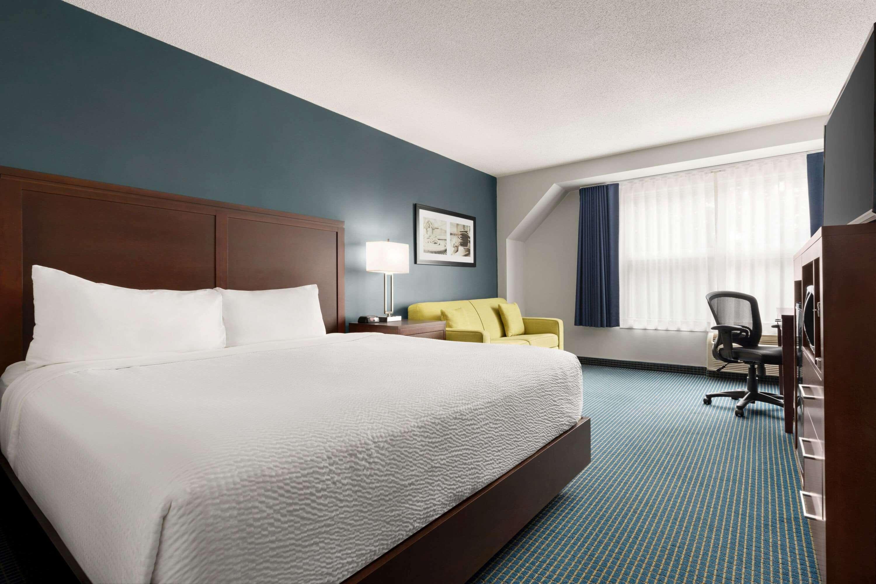 Days Inn By Wyndham Sarnia Harbourfront Esterno foto